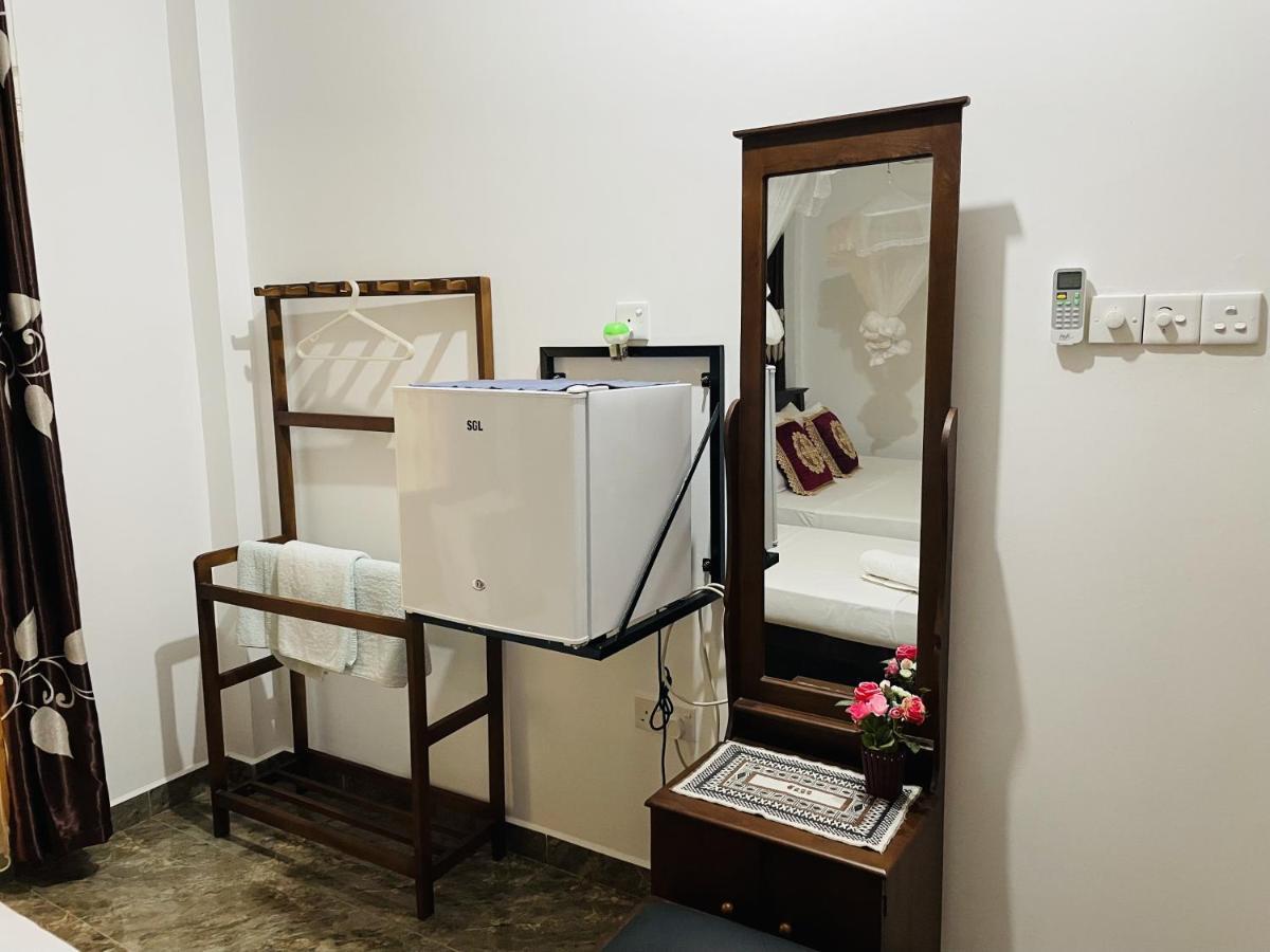 Kanthi Holiday Rest Homestay Mirissa Dış mekan fotoğraf