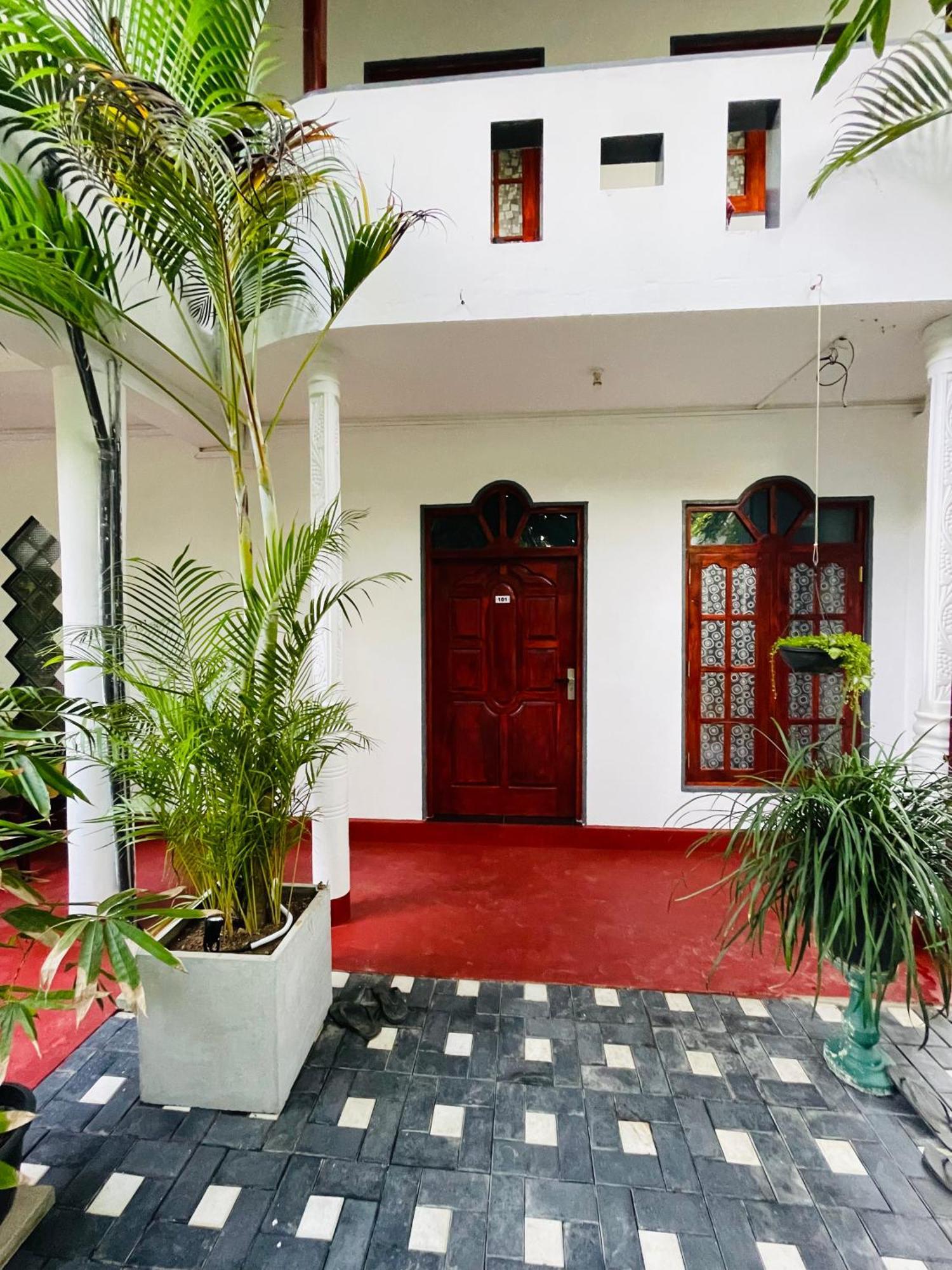 Kanthi Holiday Rest Homestay Mirissa Dış mekan fotoğraf